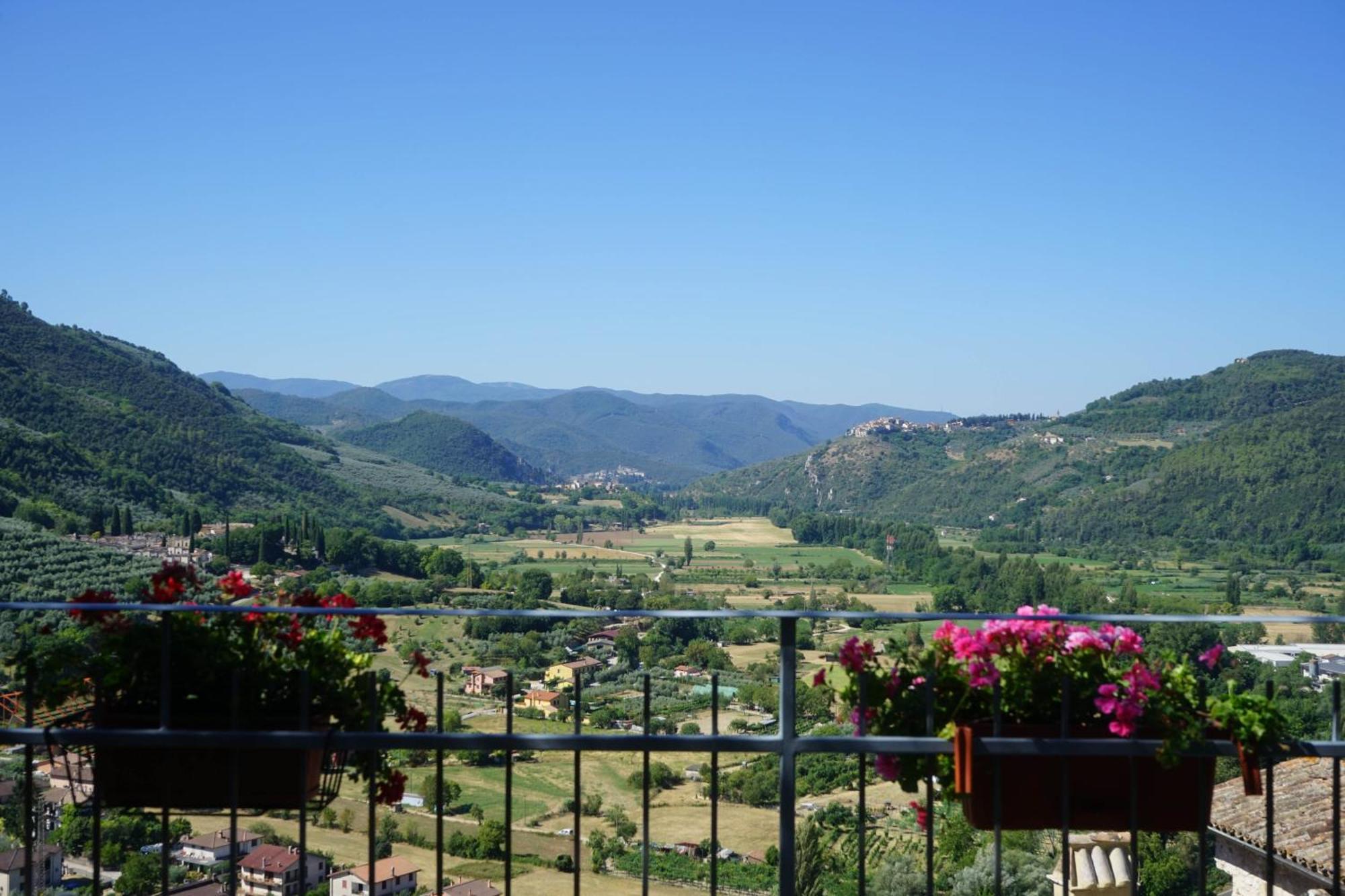 Le Rocche Valnerina Residence Ferentillo Esterno foto